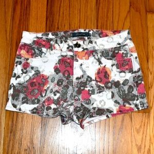 High-rise patterned shorts